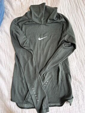Nike Gray Striped Dri-FIT Running Top